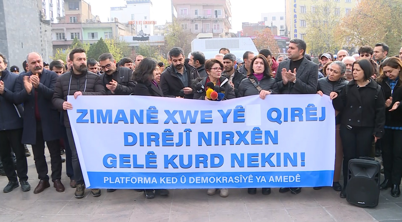 Platforma Ked û Demokrasiyê ya Amedê li dijî êrîşên nijadperest ên li hember Şêx Seîd daxuyanî da